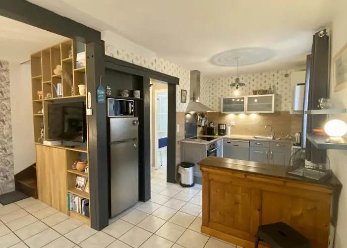 בית נופש Les Volets Bleus *